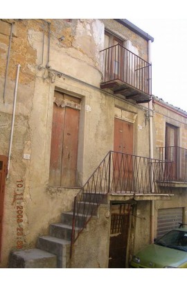 CASA IN VIA SIRACUSA - PROPERTY IN SICILY