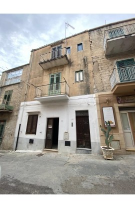 CASA TESTASECCA – VIA OBERDAN N.35, SAN BIAGIO PLATANI