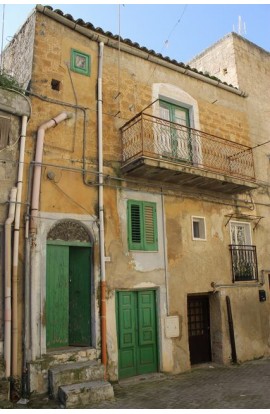 CASA KITTI VIA CINQUEMANI