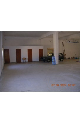 COMMERCIAL PREMISES IN MAIN HIGH STREET- PROPERTY IN SICILY