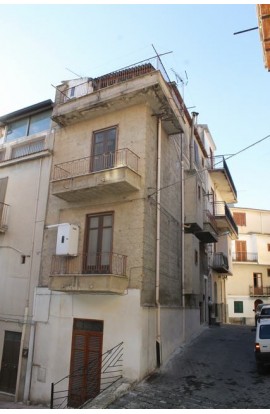 CASA PENSATO – VICOLO MULE' E SALITA CARMELO - PROPERTY IN SICILY