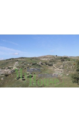 LAND FERRO CONTRADA QUARTO DI ROCCHI - PROPERTY IN SICILY