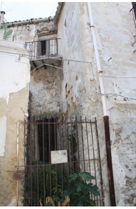 CASA  FANARA CON GIARDINETTO – SICULIANA (AG)